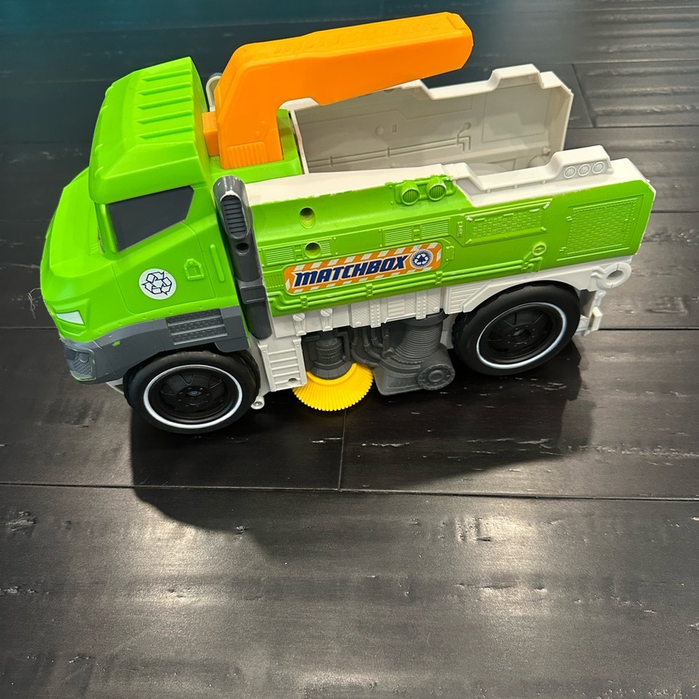 Matchbox Sweep ‘N Keep Truck